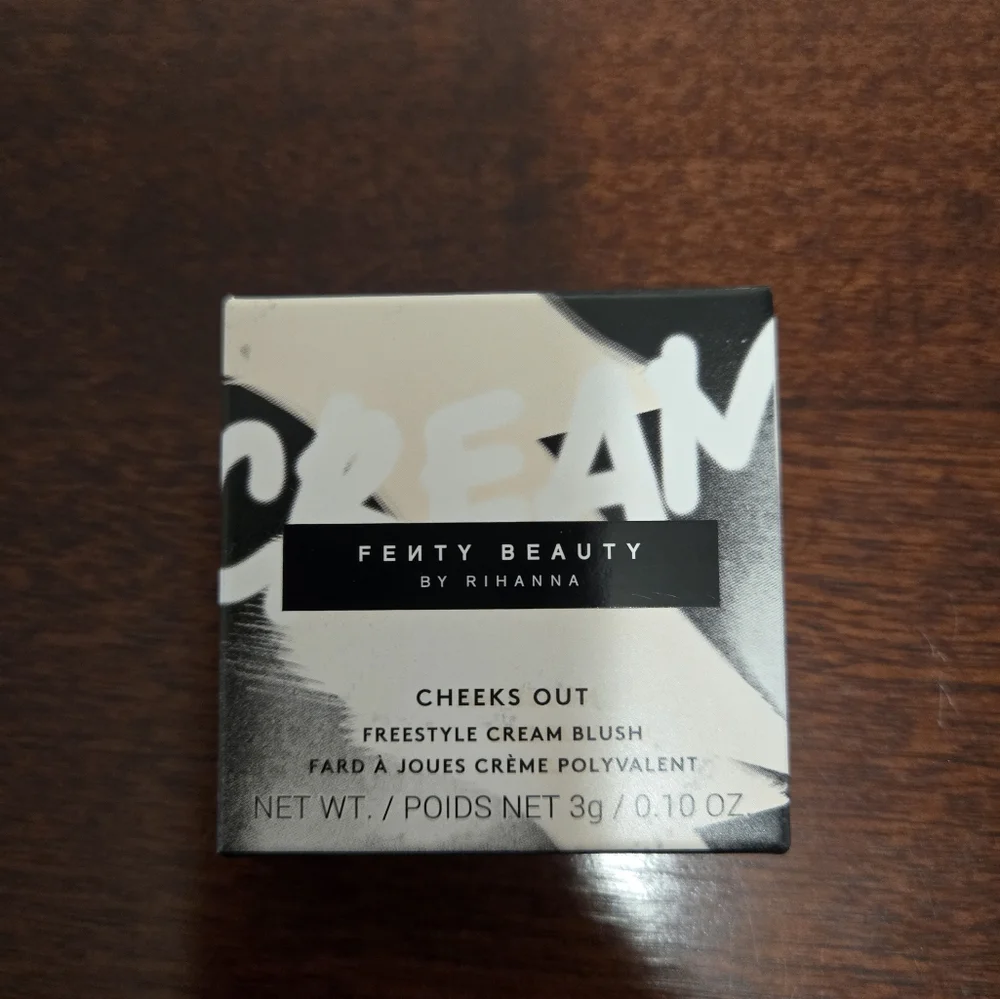 Fenty Beauty Cheeks out Freestyle Cream Blush